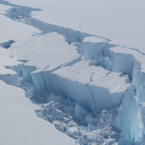 Ghetarii din Antarctica înregistrează o inversare a pierderii de masă