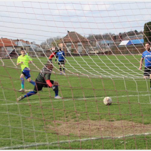 Ierarhia golgeterilor rămâne neschimbată în Liga a IV-a, dar se modifică în Liga a V-a