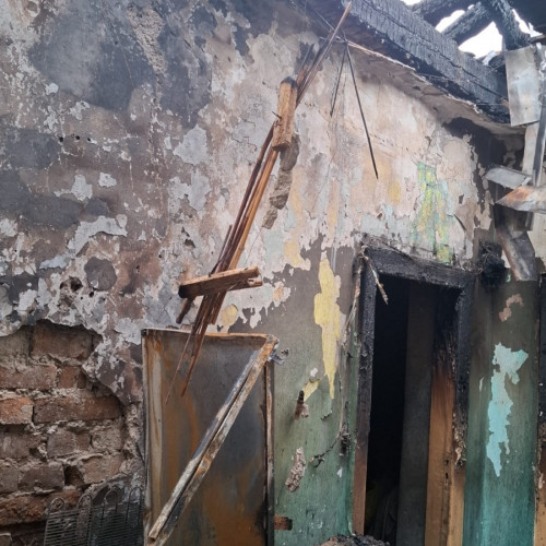 Incendiu devastator în Galați, un condominiu afectat