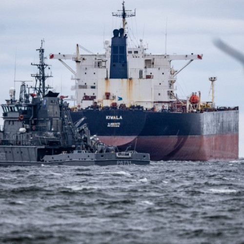 Estonia încearcă să oprească un petrolier îndreptându-se spre Rusia