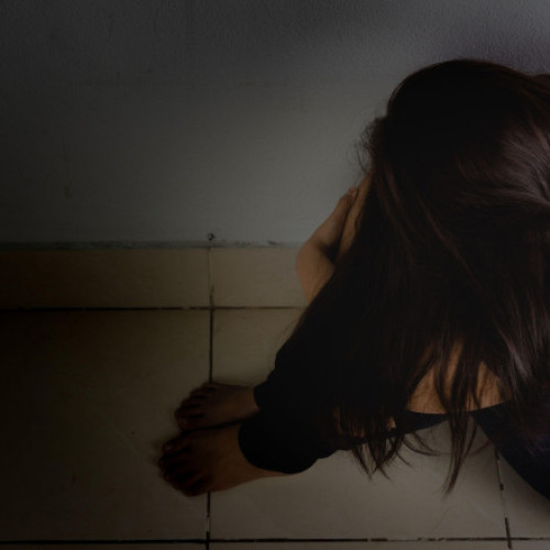 Cuplu din New Jersey arestat pentru sechestrarea unei adolescente timp de șapte ani