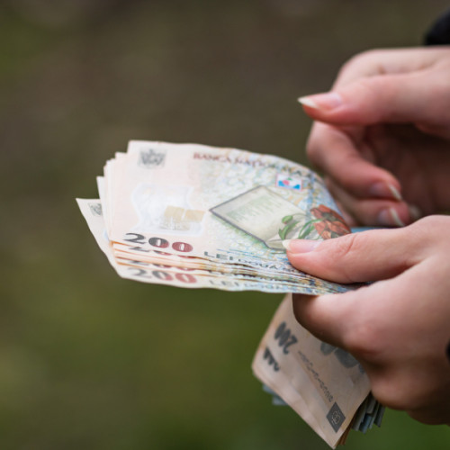 Cresterea salariilor medii în martie 2025