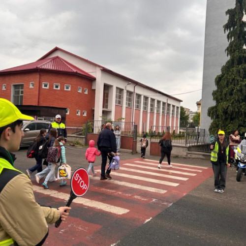 Activitate educativă la școala "Dimitrie Cantemir" în cadrul săptămânii naționale a siguranței rutiere