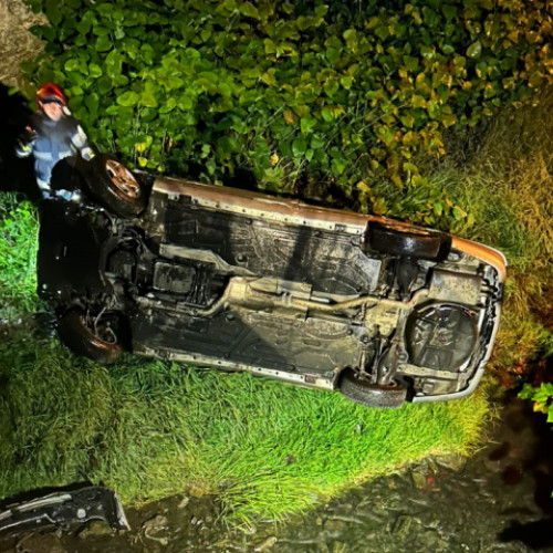 Accident rutier în Dej: un tânăr a scăpat cu răni ușoare