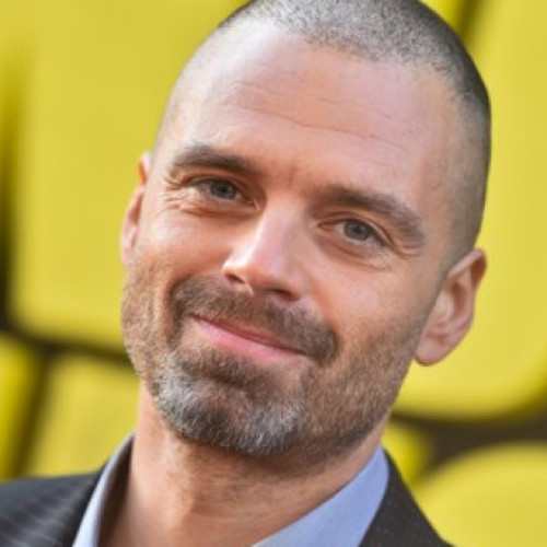 Sebastian Stan îndeamnă românii să voteze pentru Nicușor Dan