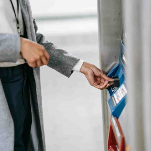 Creditul rapid - soluția pentru urgențe financiare