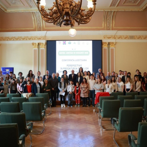 Conferința &quot;Perspective în pregătirea elevilor capabili de performanță&quot; a avut loc la Arad