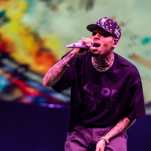 Chris Brown, reținut în Marea Britanie după un incident violent