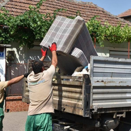 Colectare gratuită a deșeurilor în Corbii Mari