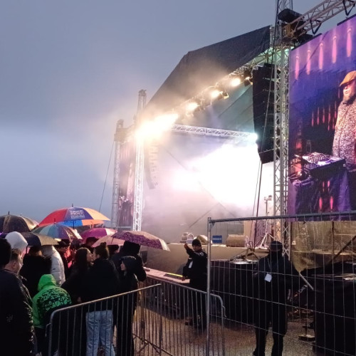 Ploaia nu le-a stricat distracția la aRoma Fest