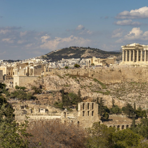 Reclama Adidas cu drone pe fundalul Acropolei, contestată de autoritățile grecești