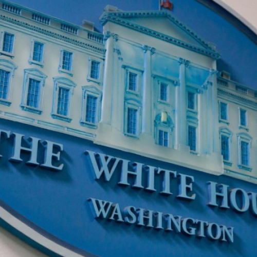 Casa Albă contestă retrogradarea ratingului de către Moody's