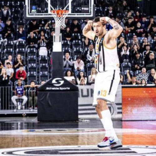 U-BT Cluj-Napoca înfruntă CS Vâlcea într-un meci dominat de campionii en titre