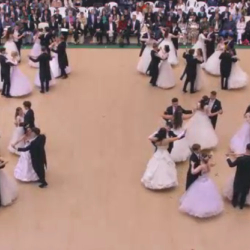 Balul de absolvire la Colegiul Unitarian "Janos Zsigmond" din Cluj-Napoca