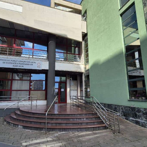 Ghiseele de la Evidenta Persoanelor, deschise pe 18 mai, ziua votului