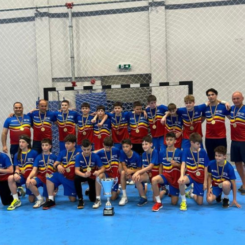 Echipa din Turda, vicecampioană a României, sărbătorită în meciul de final de sezon