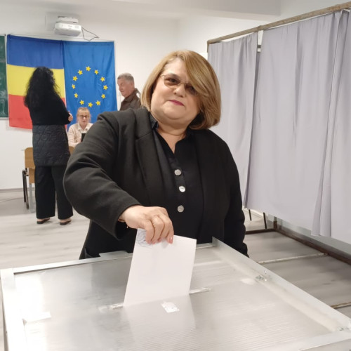 Cristina Lacățuș, liderul USR Botoșani, a votat la alegerile prezidențiale