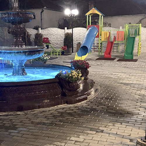 Lucruri bune la Rachitova: Noi echipamente de joacă pentru copii