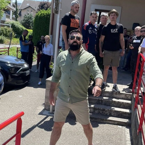 Incidente violente la o secție de votare din Franța