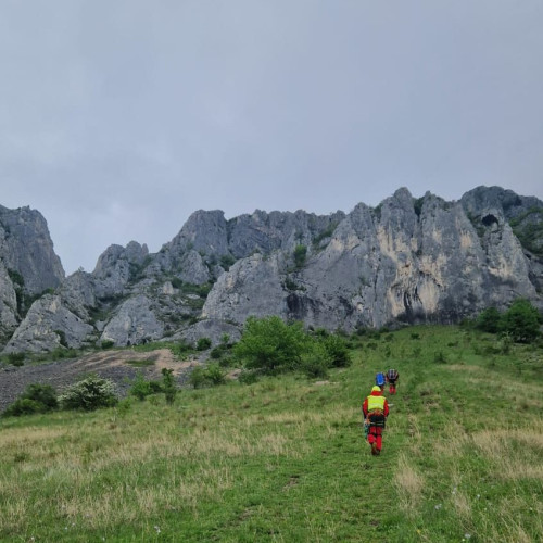 Salvamontiștii din Alba intervin pentru salvarea a trei turiști