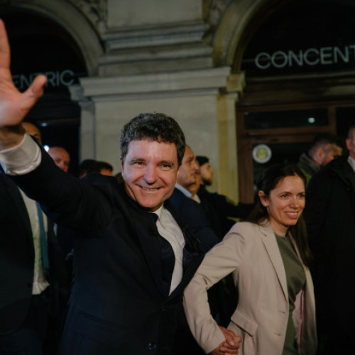 Nicușor Dan devine președinte, promisiuni de unitate și provocări economice