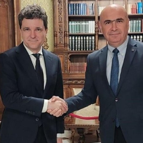 Nicușor Dan se întâlnește cu Ilie Bolojan pentru a discuta despre formarea unui nou Guvern