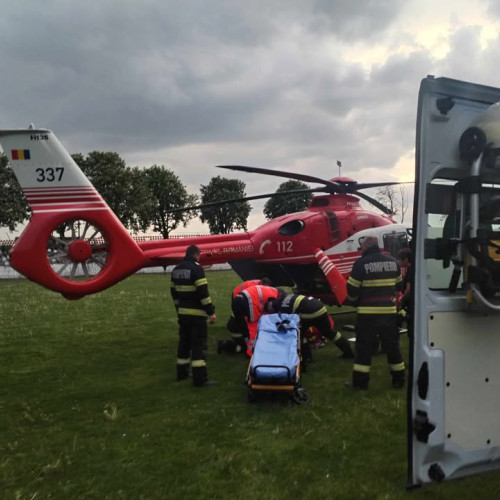 Elicopter SMURD preia un bărbat de 70 de ani cu infarct miocardic acut