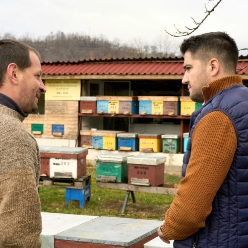 Deputatul USR Brian Cristian atrage atenția asupra utilizării pesticidelor interzise în România