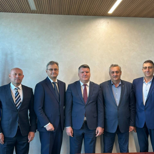 Universitatea Valahia încheie un parteneriat cu industria de apărare din Dâmbovița