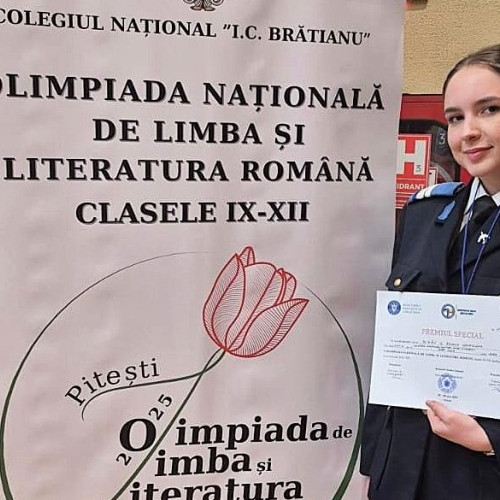 Elev sergent major Roxana Bizau se apropie de absolvire cu rezultate remarcabile