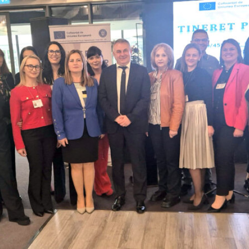 Lansarea proiectului "Tineret pentru viitor" la Hotelul WERK din Hunedoara