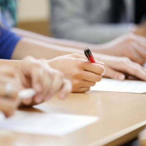 Elevii de clasa a IV-a din Neamț au susținut proba la Limba română