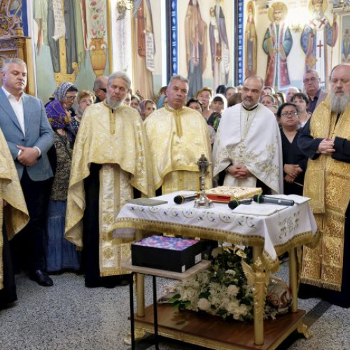 Taina Sfantului Maslu, o sursă de mângâiere și întărire pentru credincioși