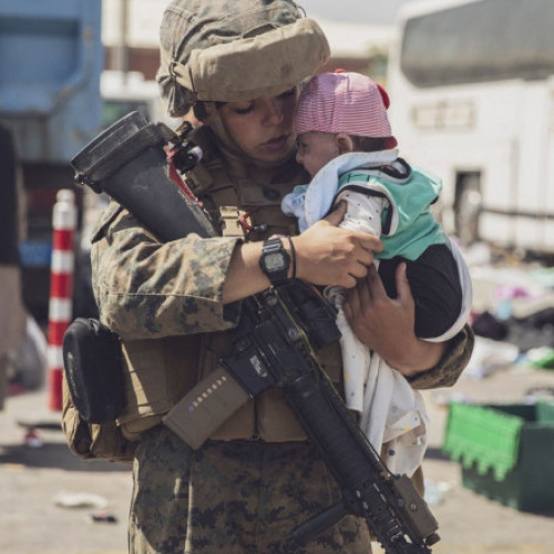 Analiza retragerii unor forte americane din Afganistan, comandata de secretarul american al Apararii