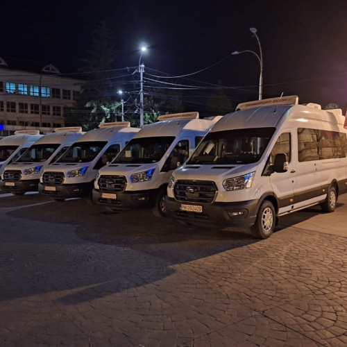 Consiliul Județean Gorj achiziționează 16 microbuze electrice pentru elevi