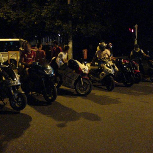 Locuitorii de pe strada Brancusi nr. 152 se plang de zgomotul motocicletelor