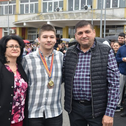 Raul Cosmin Perhaita, un exemplu de excelență pentru Liceul Teoretic "Petru Rares"
