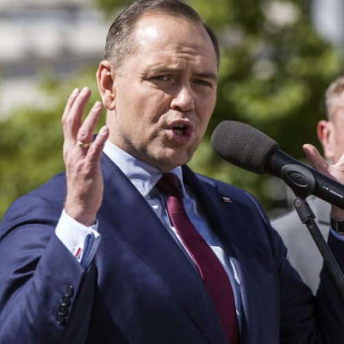 Karol Nawrocki acceptă cererile liderului partidului anti-ucrainean