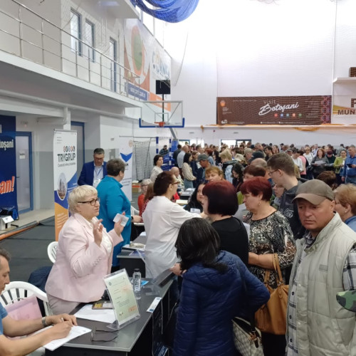 Bursa Locurilor de Munca atrage sute de botosaneni in cautarea unui job