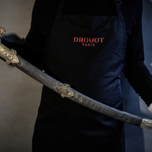 Sabia lui Napoleon Bonaparte vândută la Paris pentru aproape 4,7 milioane de euro