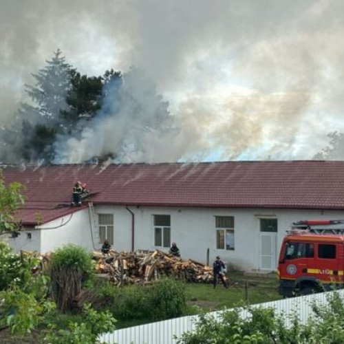 Incendiu la o școală din Mirceștii Noi