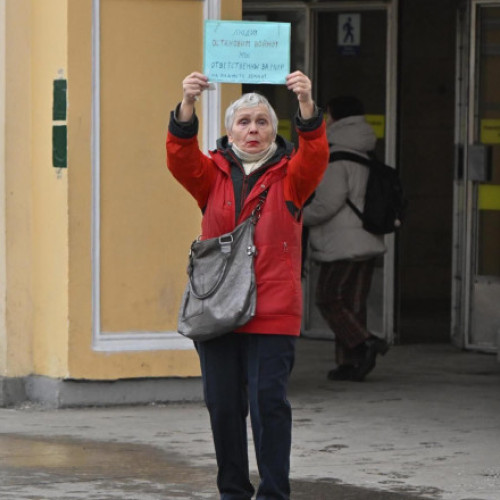 O supraviețuitoare a asediului de la Leningrad, amendată pentru cererea de pace