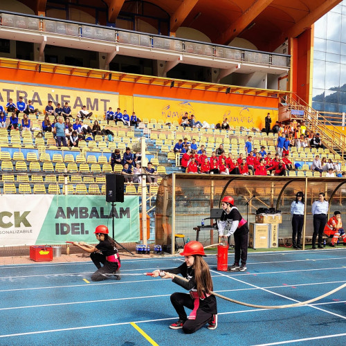 Competiția Prietenii Pompierilor s-a desfășurat la stadionul Ceahlău din Piatra-Neamț