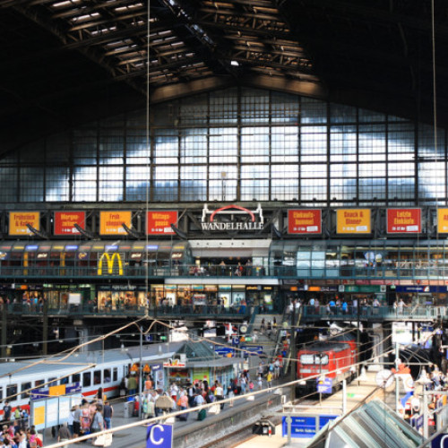 Atac cu arma alba la gara centrala din Hamburg