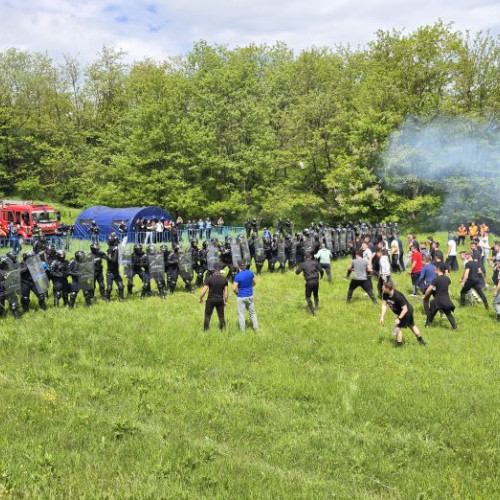 Exerciții de pregătire organizate de Jandarmerie în Fălticeni