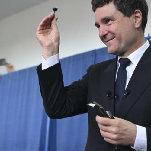 Nicușor Dan va susține candidatul democrat în Polonia