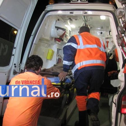 Trei adolescenți din Golesti au fost internați după ce au consumat alcool