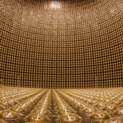 Cercetători din SUA și Japonia caută răspunsuri despre origine universului