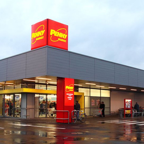 Alertă alimentară: Listeria monocytogenes găsită în slănină vândută în magazinele Penny