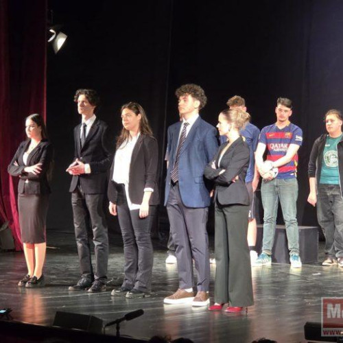 Drama Club a prezentat piesa "Jocuri în curtea din spate" la Teatrul Mihai Eminescu